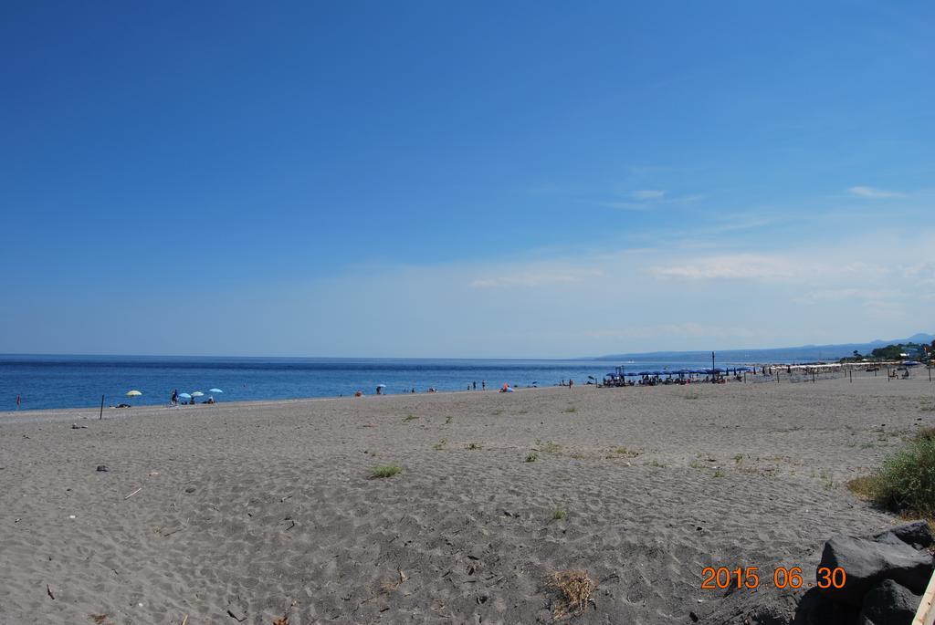 Baia Degli Dei Apartment Giardini Naxos Ngoại thất bức ảnh