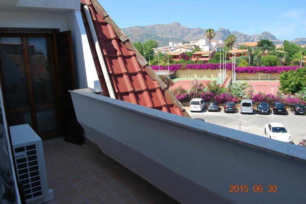 Baia Degli Dei Apartment Giardini Naxos Phòng bức ảnh