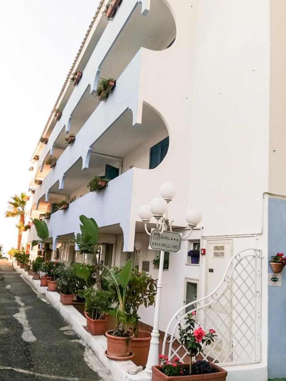 Baia Degli Dei Apartment Giardini Naxos Ngoại thất bức ảnh