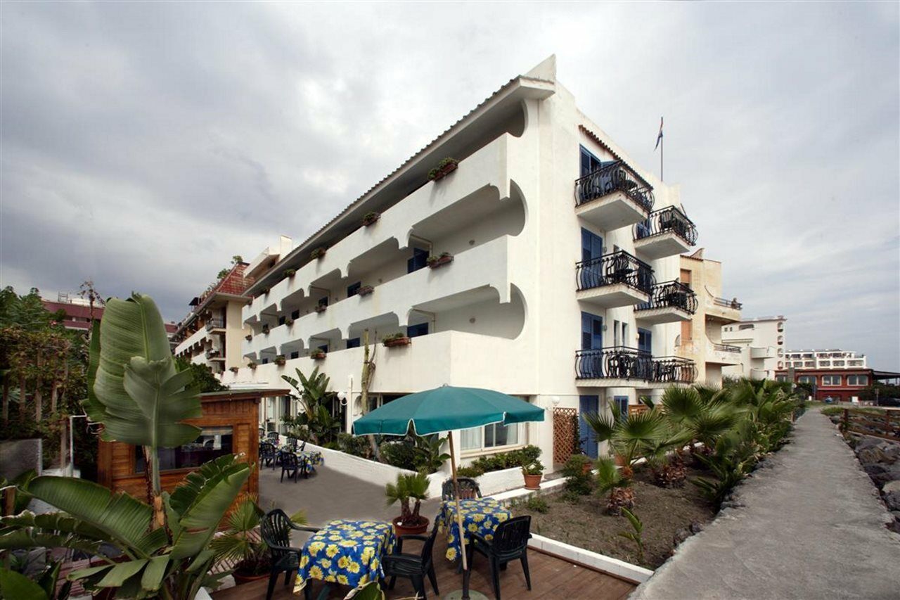 Baia Degli Dei Apartment Giardini Naxos Ngoại thất bức ảnh