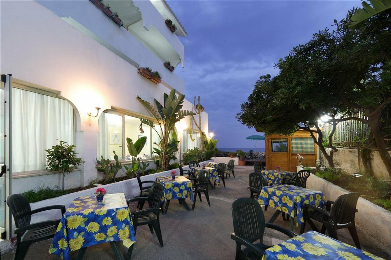 Baia Degli Dei Apartment Giardini Naxos Ngoại thất bức ảnh