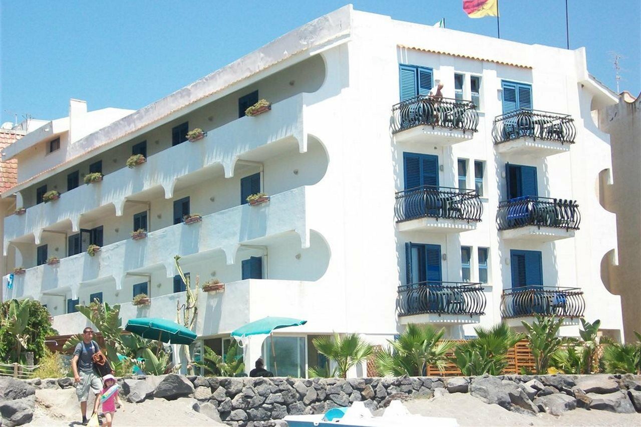 Baia Degli Dei Apartment Giardini Naxos Ngoại thất bức ảnh